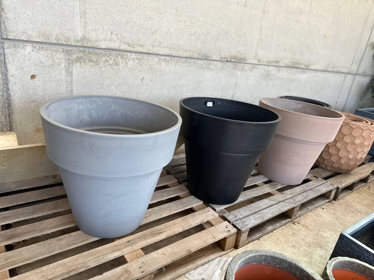 Large Plastic Garden Plant Pots - plant pots uk