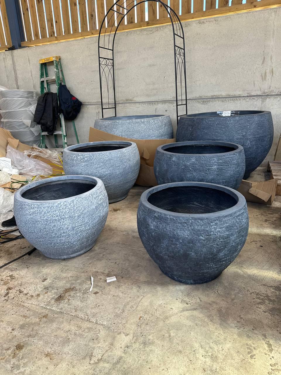 fibre glass plant pots Large Round Fiberglass Planters